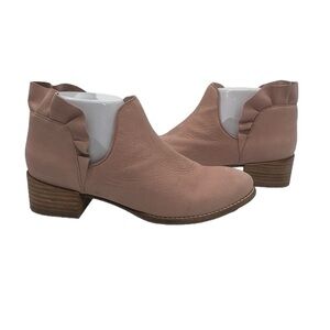 Seychelles Pink Leather Block Heel Ruffled Ankle Booties Size 7 1/2 Women's